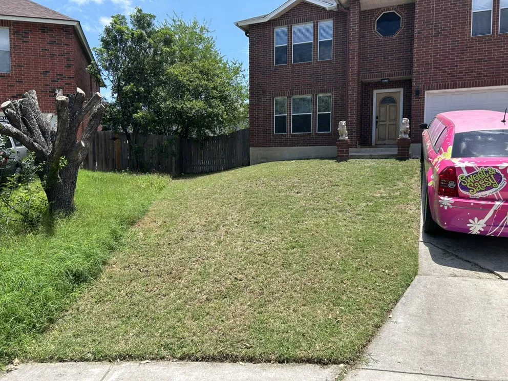 Expert lawn mowing service for beautiful yards across San Antonio, TX - Arredondo Landscaping