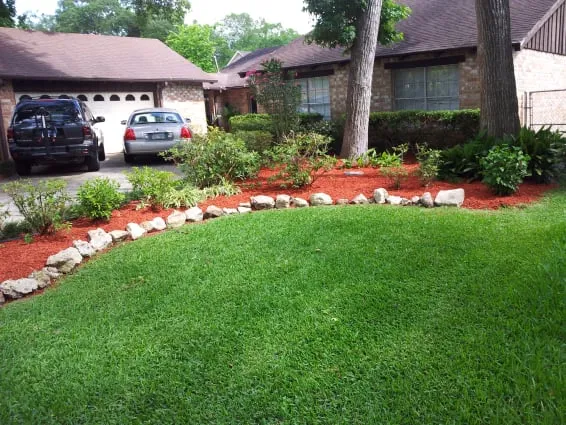 Affordable garden landscaping for outdoor upgrades across Pearland, TX - Arredondo's Landscaping