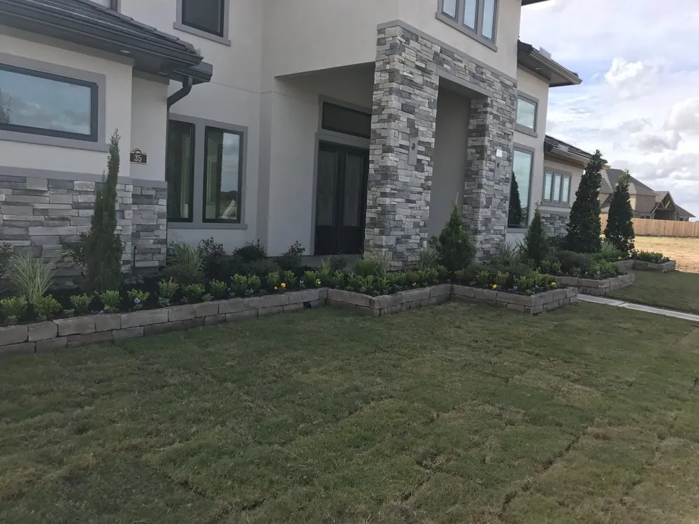 Professional lawn mowing service near you in Pearland, TX by Arredondo's Landscaping