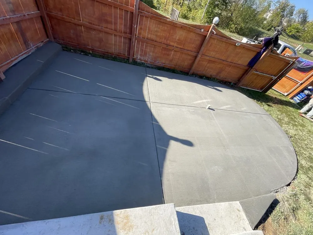 Custom lawn care service for homes in Middle Tennessee, TN by Arreguín Concrete