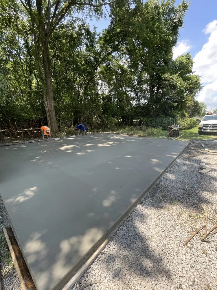 Professional landscape installation experts serving Middle Tennessee, TN - Arreguín Concrete