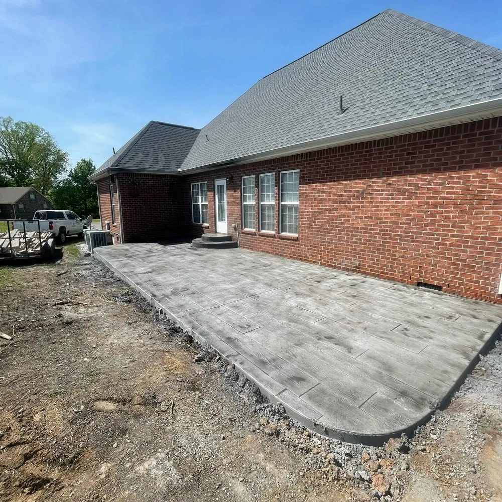 Custom lawn care service for beautiful yards across Middle Tennessee, TN - Arreguín Concrete