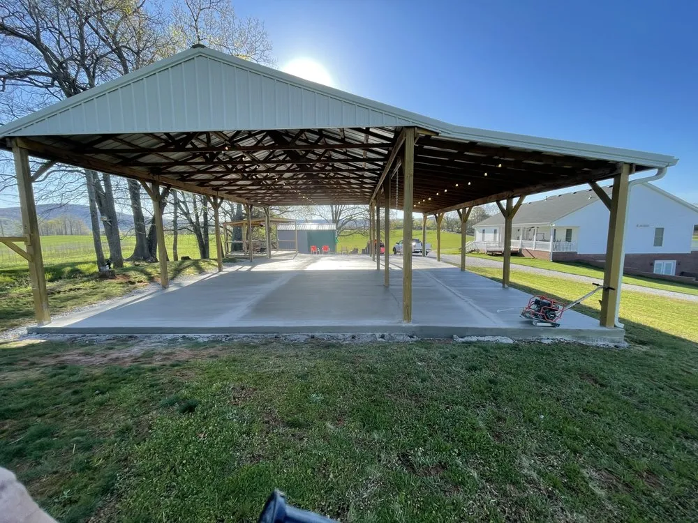 Trusted yard cleanup service experts serving Middle Tennessee, TN - Arreguín Concrete