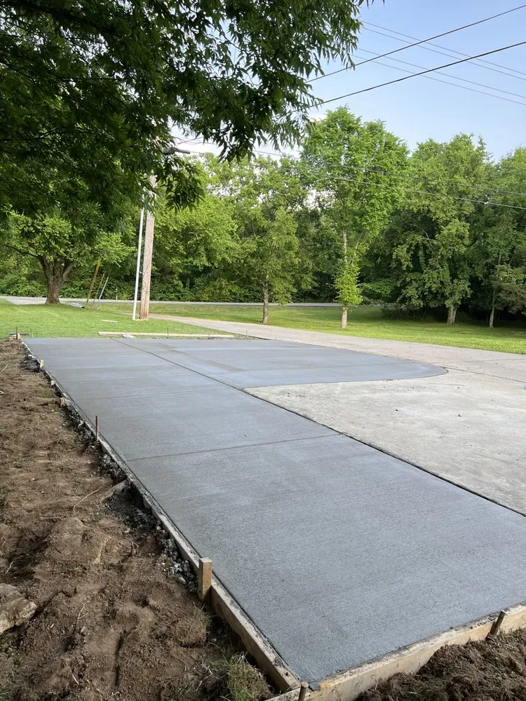 Local landscape installation in Middle Tennessee, TN - Arreguín Concrete