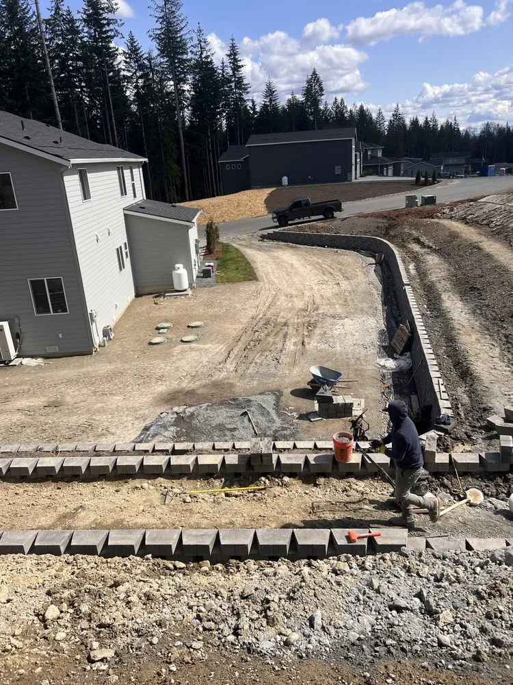 Trusted yard maintenance in Bothell, WA by Arreola Landscape