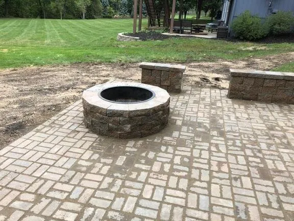 Trusted landscape installation in Independence, MO by Arreola Lawn Maintenance