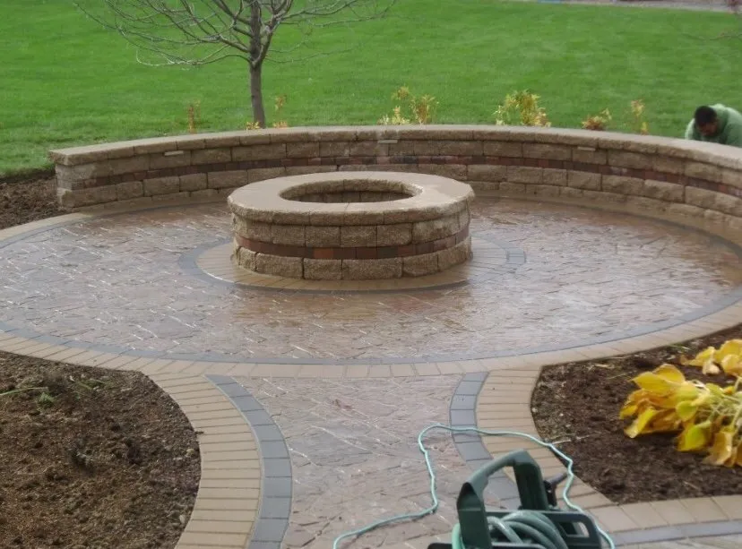 Top-rated lawn care service for beautiful yards in West Chicago, IL by Arriaga pavers