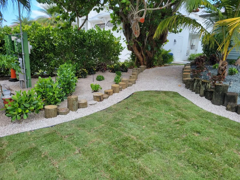 Trusted yard maintenance in Naples, FL - Arrow Landscaping and Designs