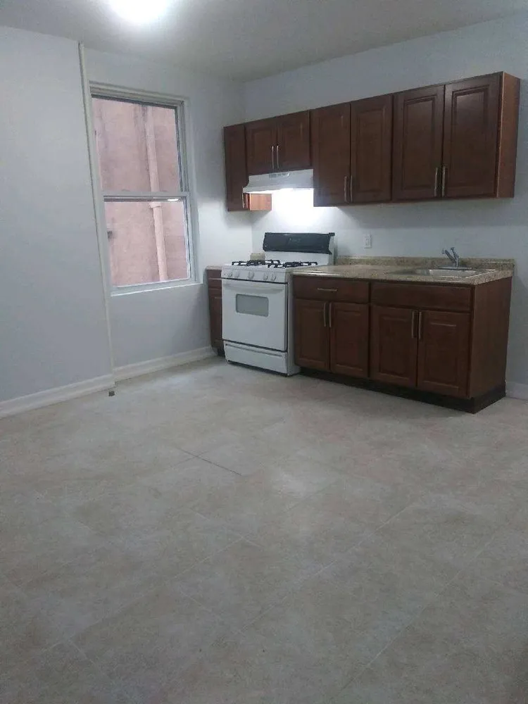 Professional yard cleanup service for residential properties across Macon, GA - Arrowhead Cleanouts