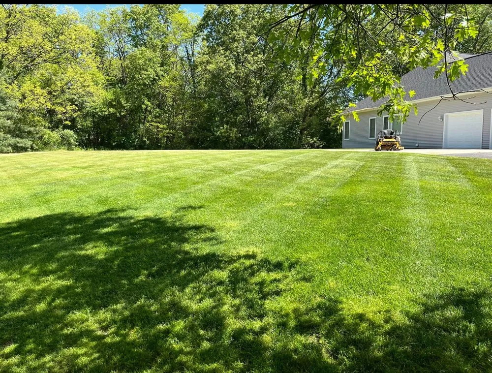 Professional outdoor landscaping for homes in Anahuac, TX by Arrowoods Lawn Service