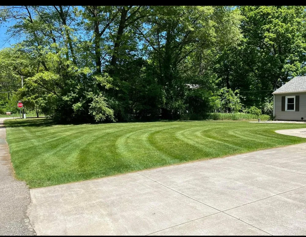 Reliable garden landscaping for residential properties in Anahuac, TX by Arrowoods Lawn Service