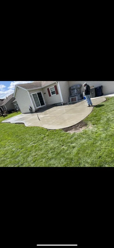 Trusted lawn mowing service for year-round maintenance across Elgin, IL - Arroyo Hardscape & Concrete