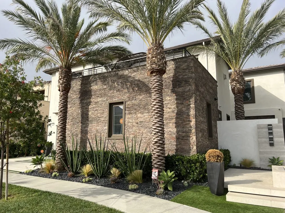 Custom garden landscaping experts serving Costa Mesa, CA - Arroyo Landscaping