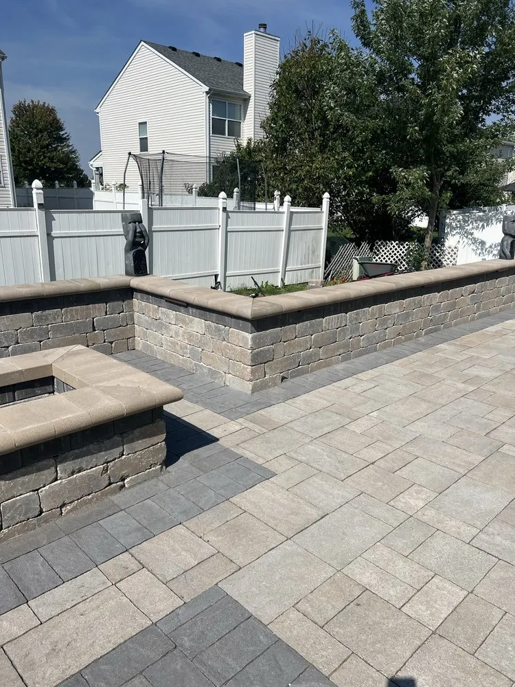 Affordable residential landscaping in Shorewood, IL by Arroyo Lawn Care And Snow