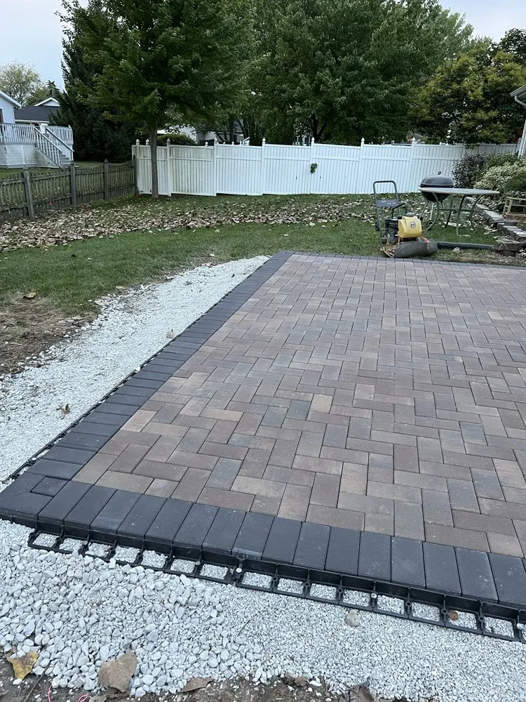 Top-rated lawn care service in Shorewood, IL - Arroyo Lawn Care And Snow