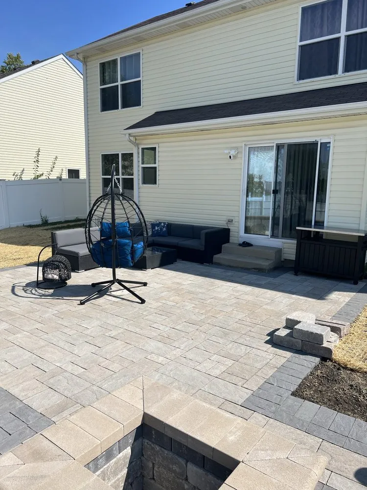 Affordable lawn mowing service for beautiful yards across Shorewood, IL - Arroyo Lawn Care And Snow