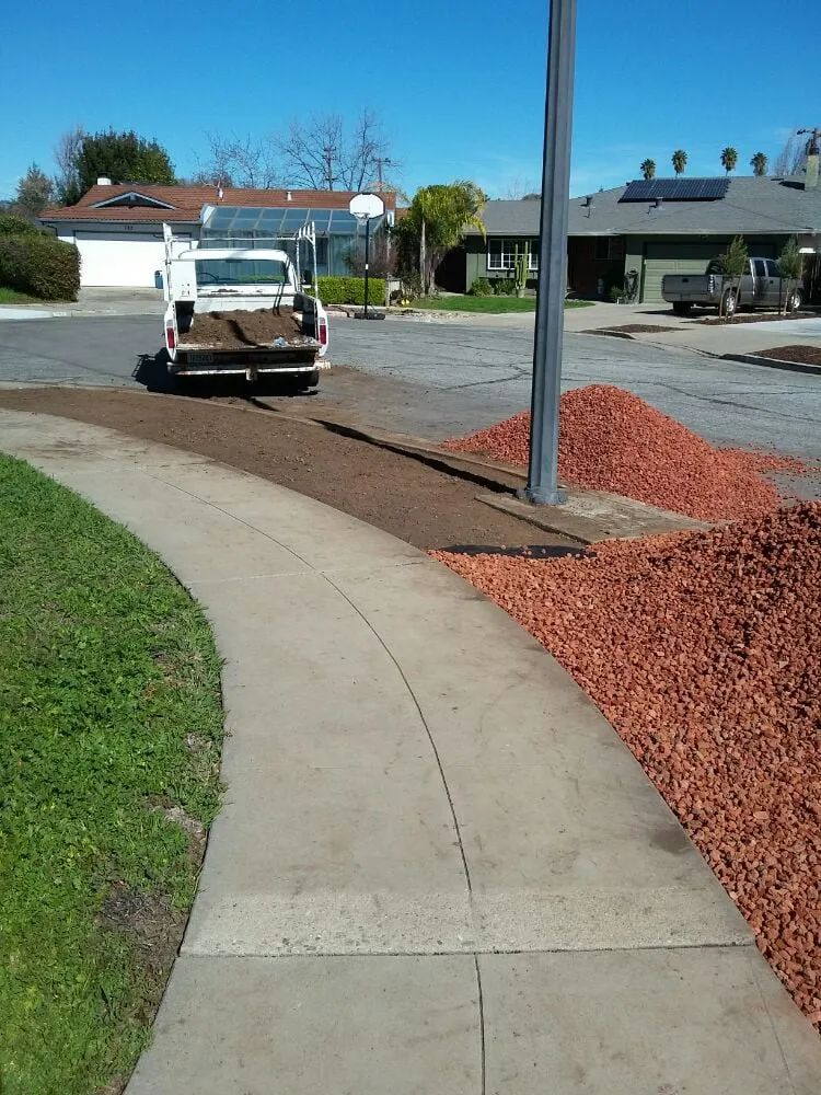 Affordable yard maintenance for year-round maintenance across San Jose, CA - Arroyo's Gardening Services