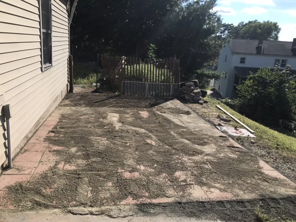 Local lawn care service experts serving Wallingford, CT - Arroyo’s landscaping