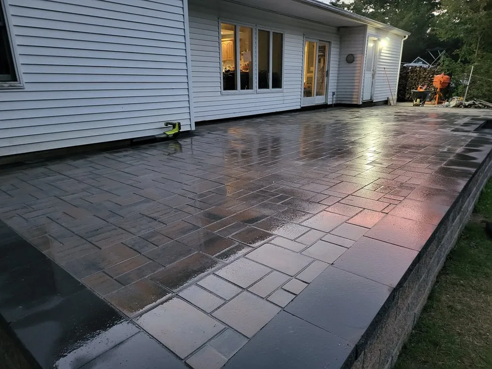 Custom yard cleanup service for year-round maintenance in Smithtown, NY by ARS Landscape & Design