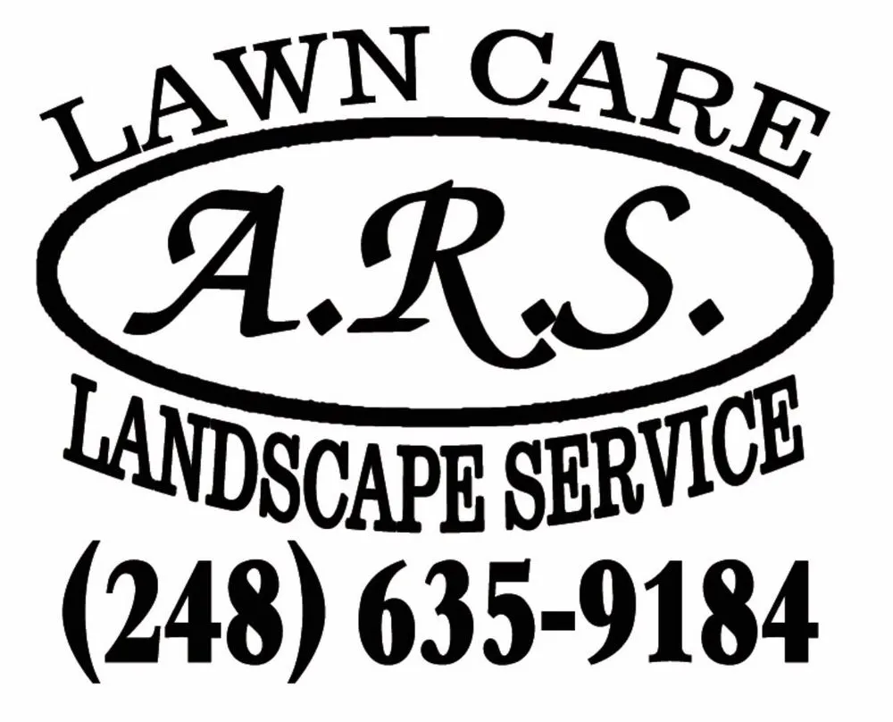 Professional garden landscaping in Mount Clemens, MI by ARS Lawn and Landscaping Service