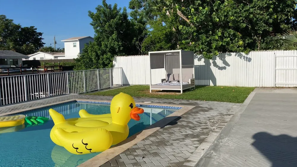 Expert residential landscaping for residential properties in Miami, FL by Art Grass