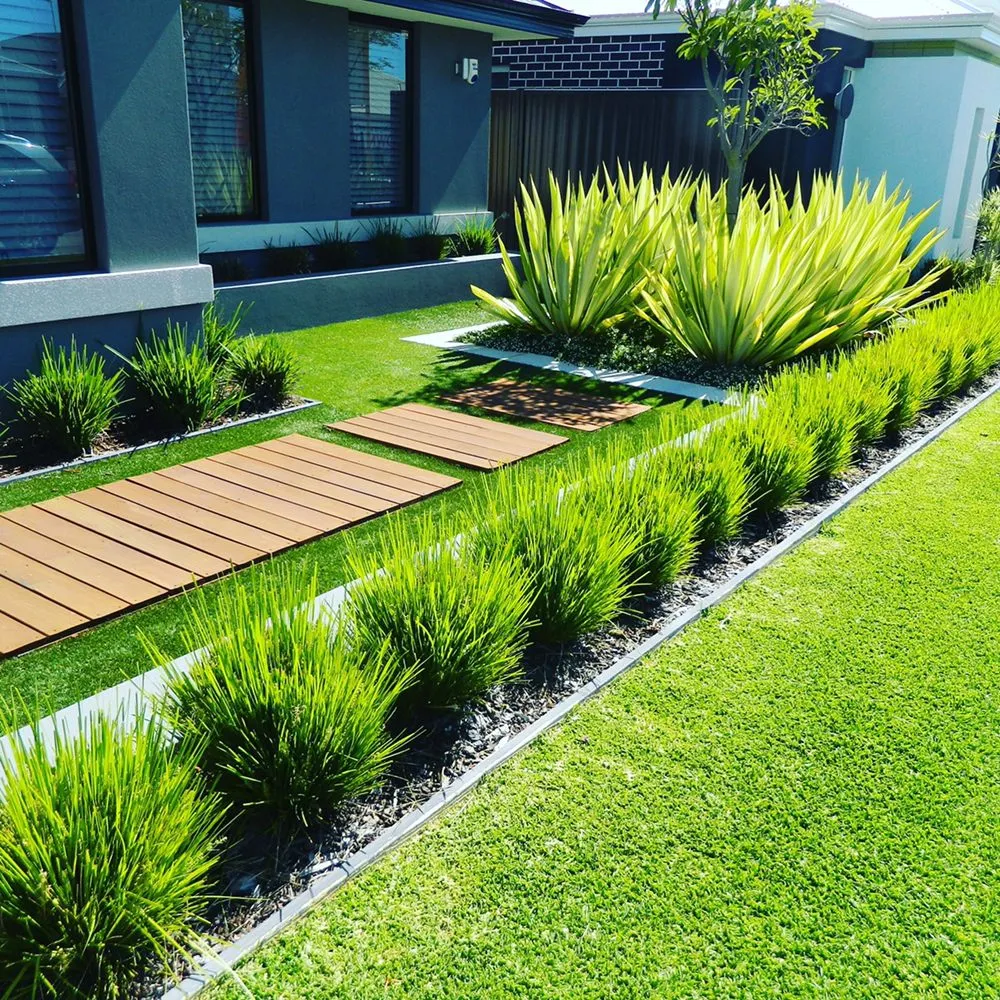 Top-rated yard cleanup service for beautiful yards in Miami, FL by Art Grass