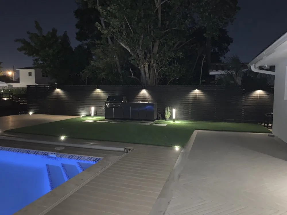 Local yard cleanup service experts serving Miami, FL - Art Grass