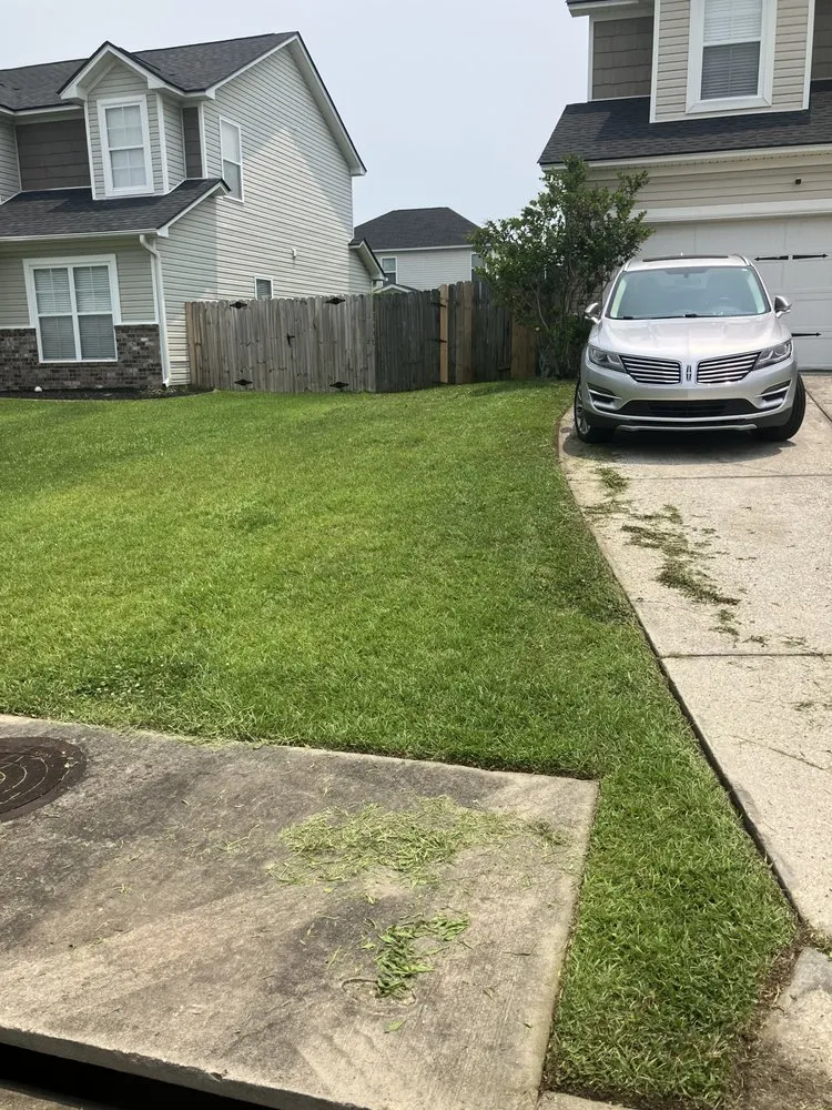 Local garden landscaping in North Charleston, SC by Art Lawn And Landscaping