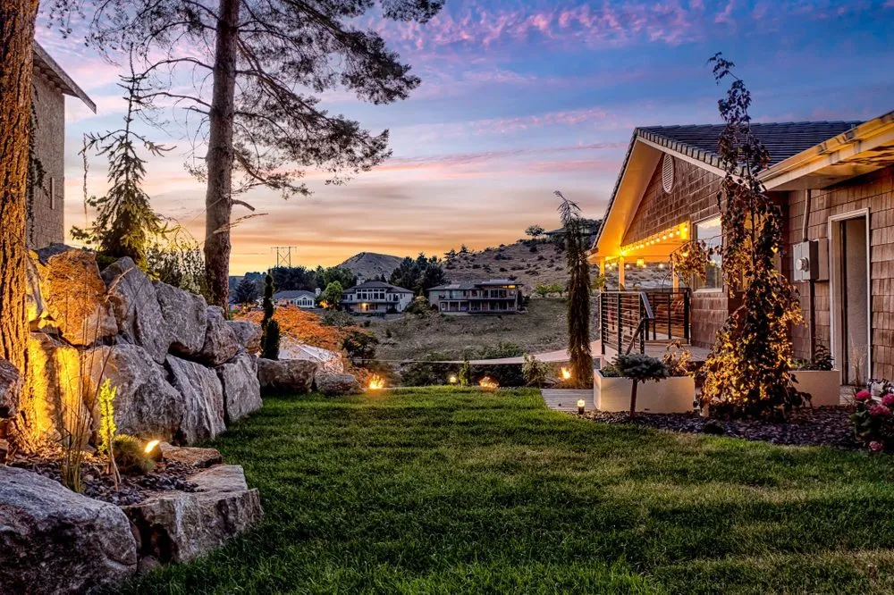 Top-rated lawn mowing service for beautiful yards across Boise, ID - Art of the Earth