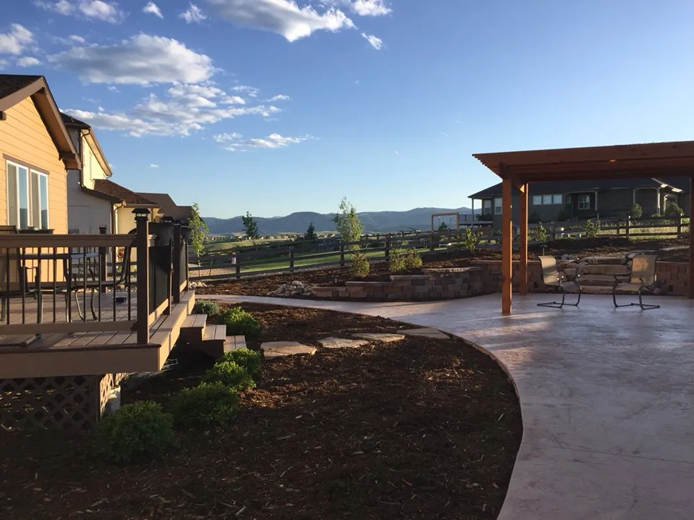 Reliable yard cleanup service in Arvada, CO by Arterra