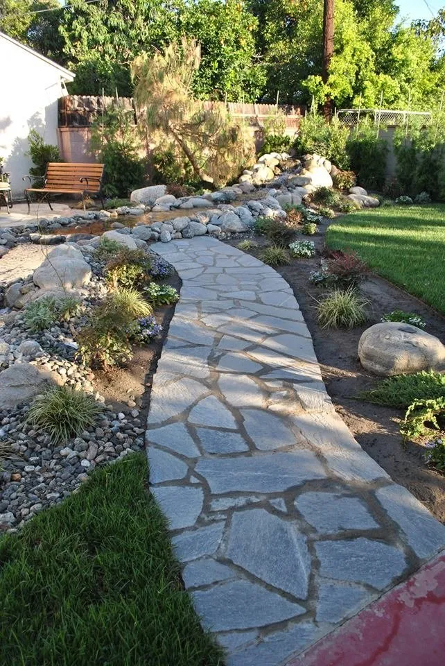 Local lawn care service experts serving Downey, CA - Articulate Landscape