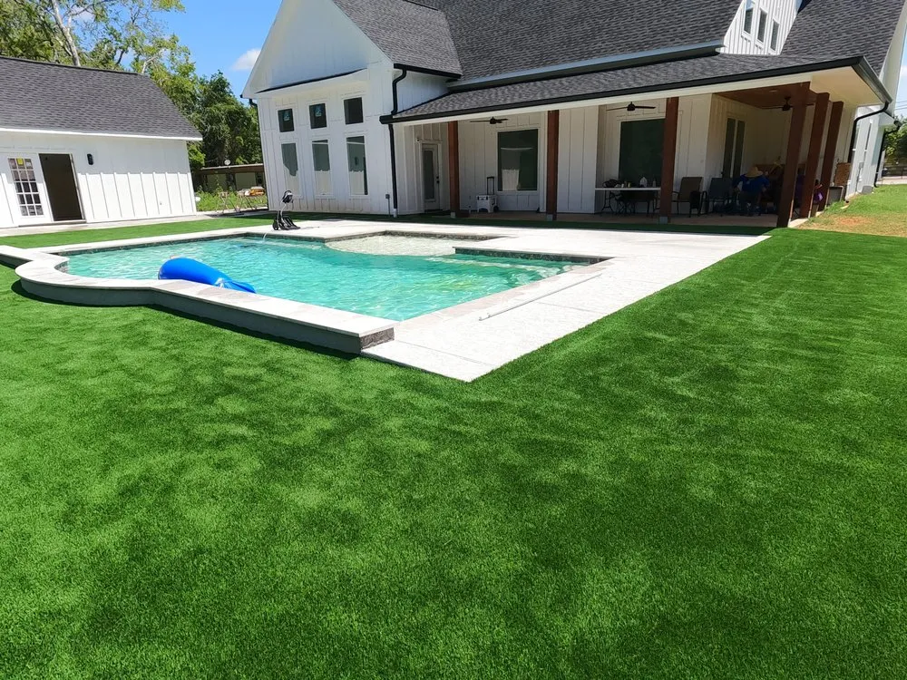 Affordable outdoor landscaping experts serving League City, TX - Artificial Grass TX