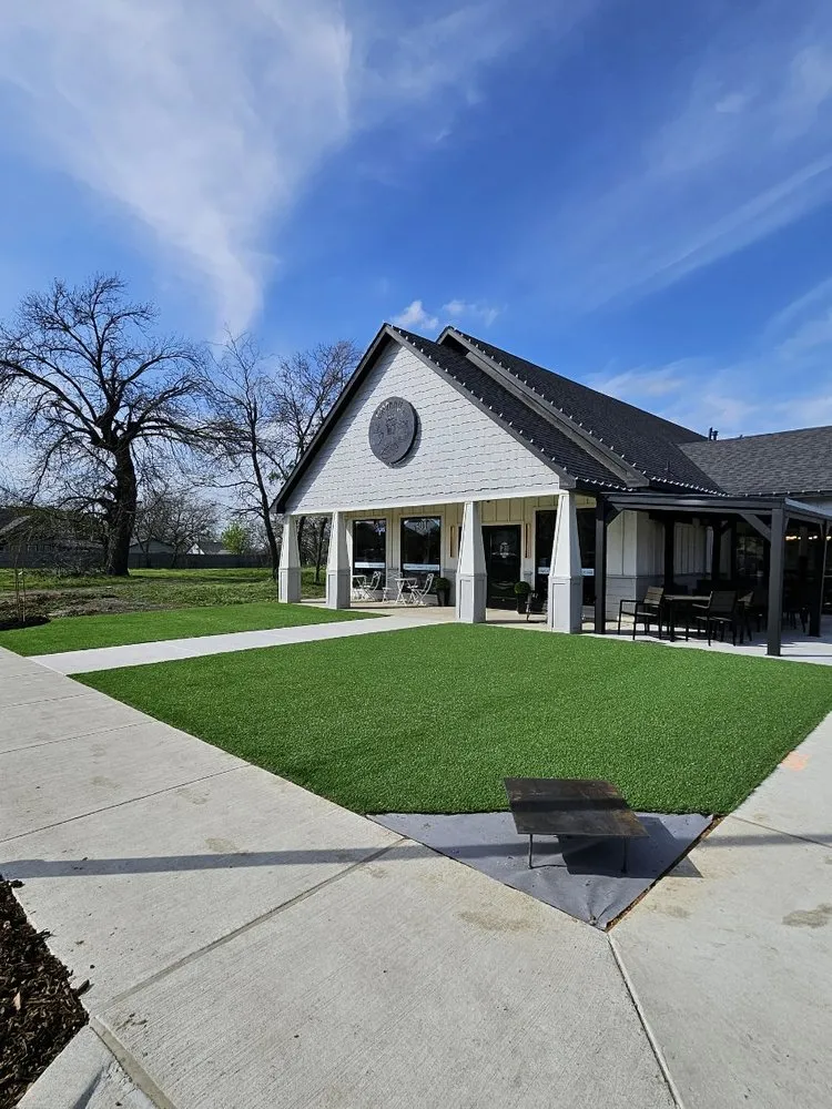 Trusted lawn mowing service experts serving Dallas, TX - Artificial Turf Kings