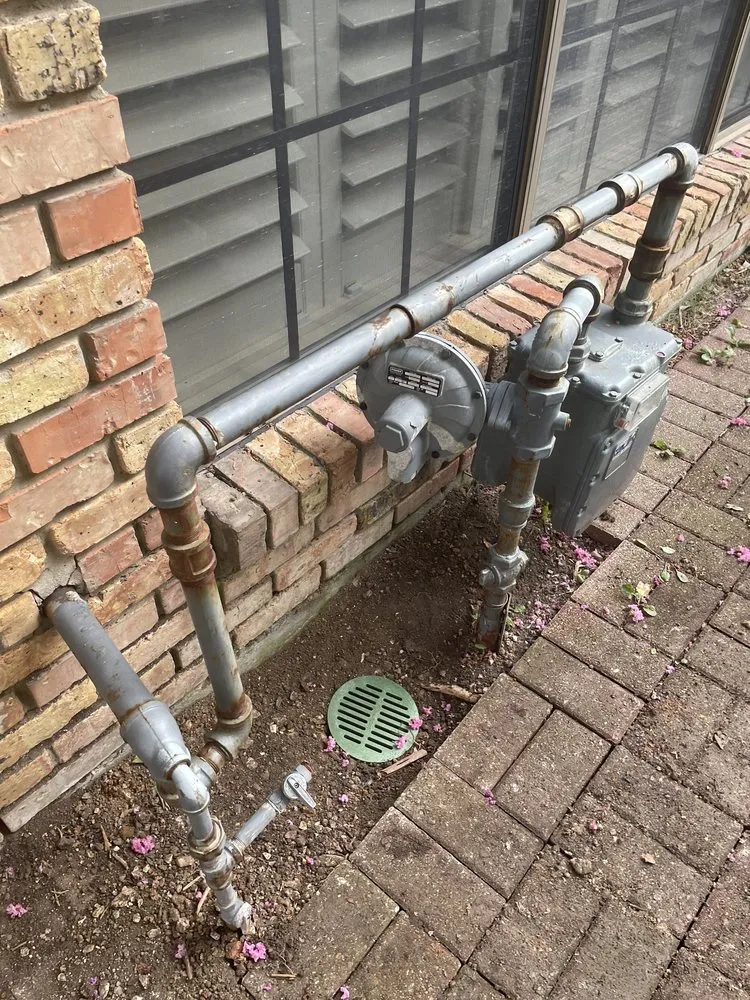 Custom landscape design for homes in Dallas, TX by Artificial Turf Kings