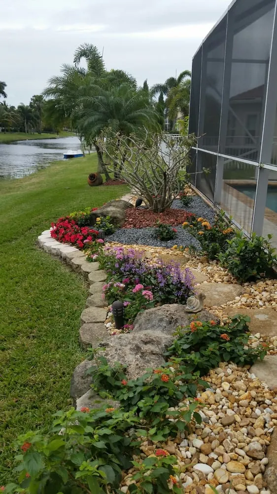 Local yard maintenance experts serving Fort Lauderdale, FL - Artisan Landscapes