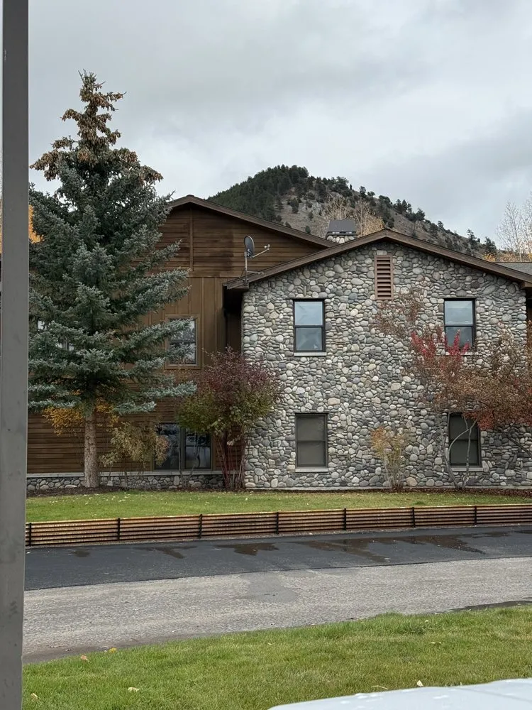 Custom outdoor landscaping experts serving Jackson, WY - Artisan Presents Wyo