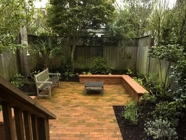 Top-rated yard cleanup service for beautiful yards in San Francisco, CA by Artisans Landscape
