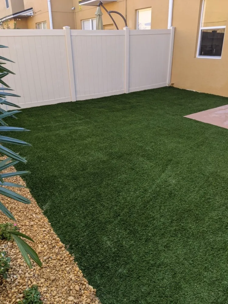 Affordable lawn mowing service experts serving Longwood, FL - Artiscape