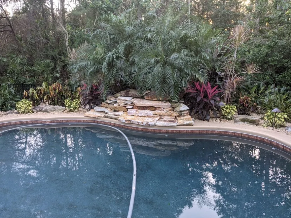 Local garden landscaping for year-round maintenance in Longwood, FL by Artiscape
