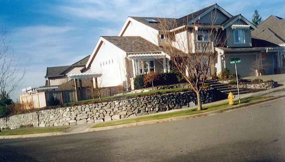 Expert yard cleanup service for beautiful yards in Tacoma, WA by Artist Rock Wall