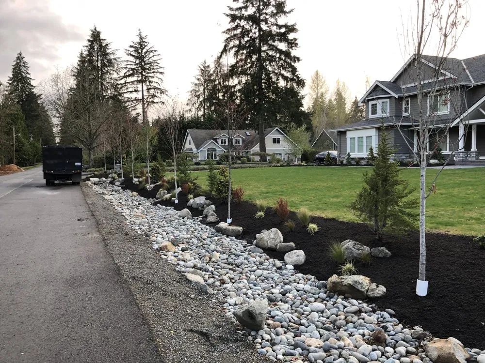 Expert yard cleanup service with custom design across Snohomish, WA - Artist Touch Landscaping