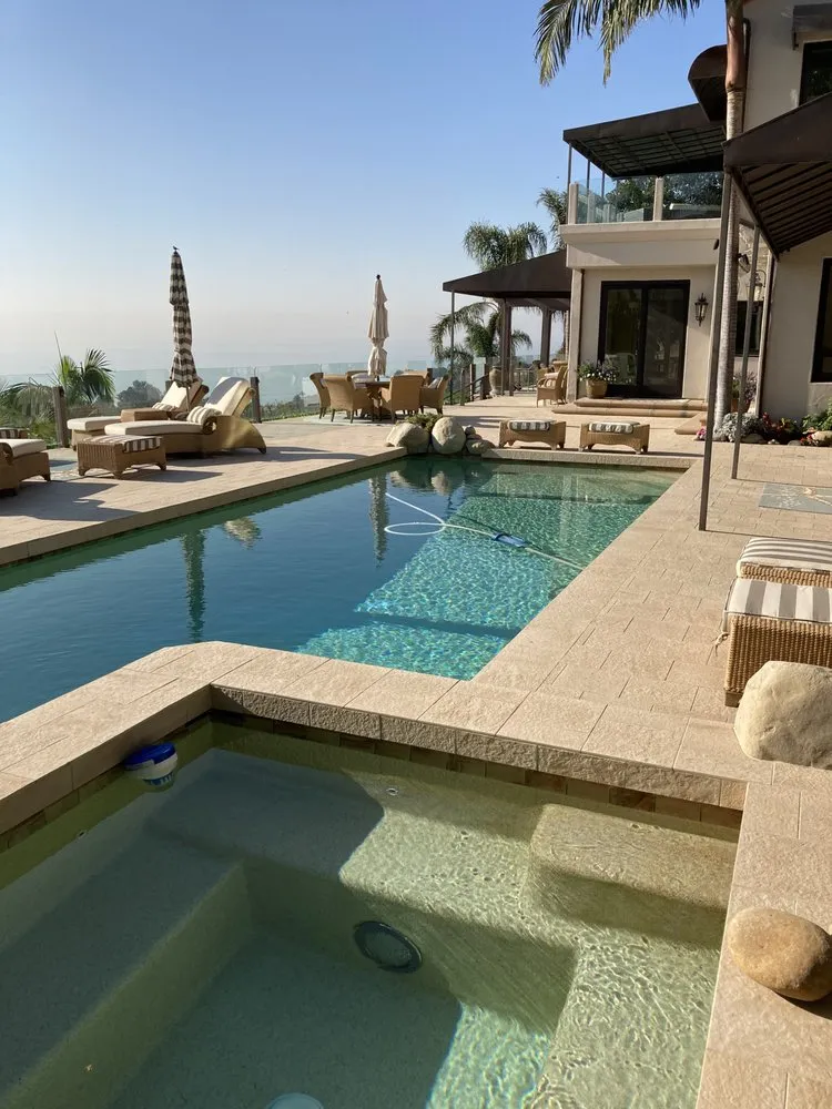 Local lawn care service experts serving Somis, CA - Artistic Landscape