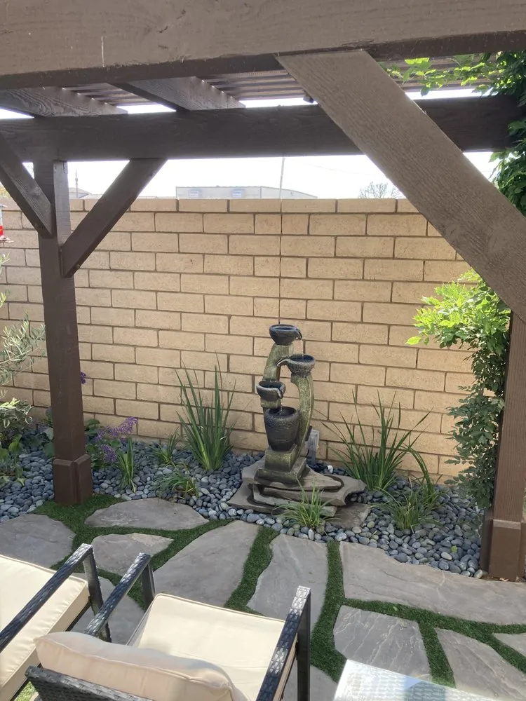 Affordable yard maintenance for homes in Somis, CA by Artistic Landscape