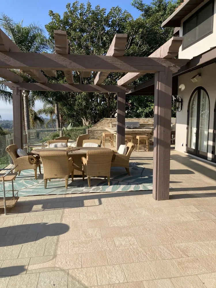 Custom lawn mowing service for beautiful yards in Somis, CA by Artistic Landscape