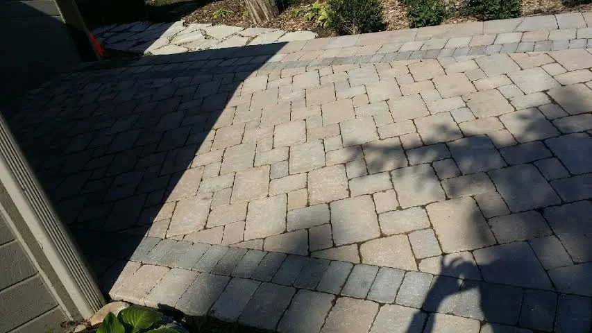 Reliable garden landscaping for beautiful yards in Des Plaines, IL by Artistic Landscapes, LLC