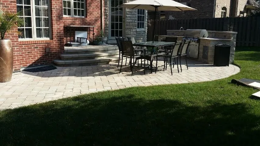 Custom yard maintenance for homes across Des Plaines, IL - Artistic Landscapes, LLC