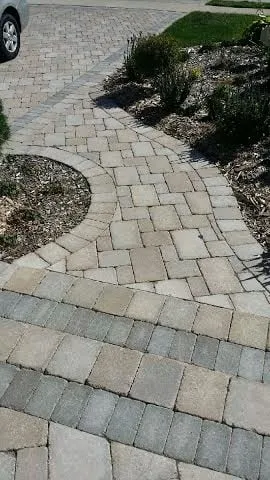 Professional lawn mowing service in Des Plaines, IL - Artistic Landscapes, LLC