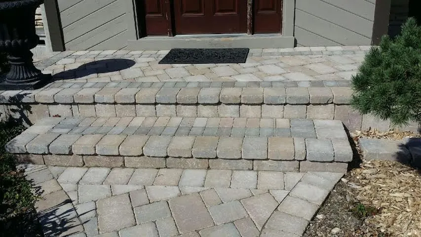 Reliable yard cleanup service for outdoor upgrades across Des Plaines, IL - Artistic Landscapes, LLC