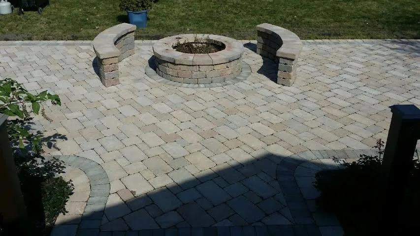 Expert landscaping services in Des Plaines, IL by Artistic Landscapes, LLC