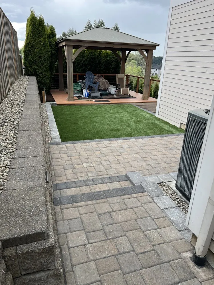 Top-rated lawn care service near you in Tigard, OR by Artistic Landscapes